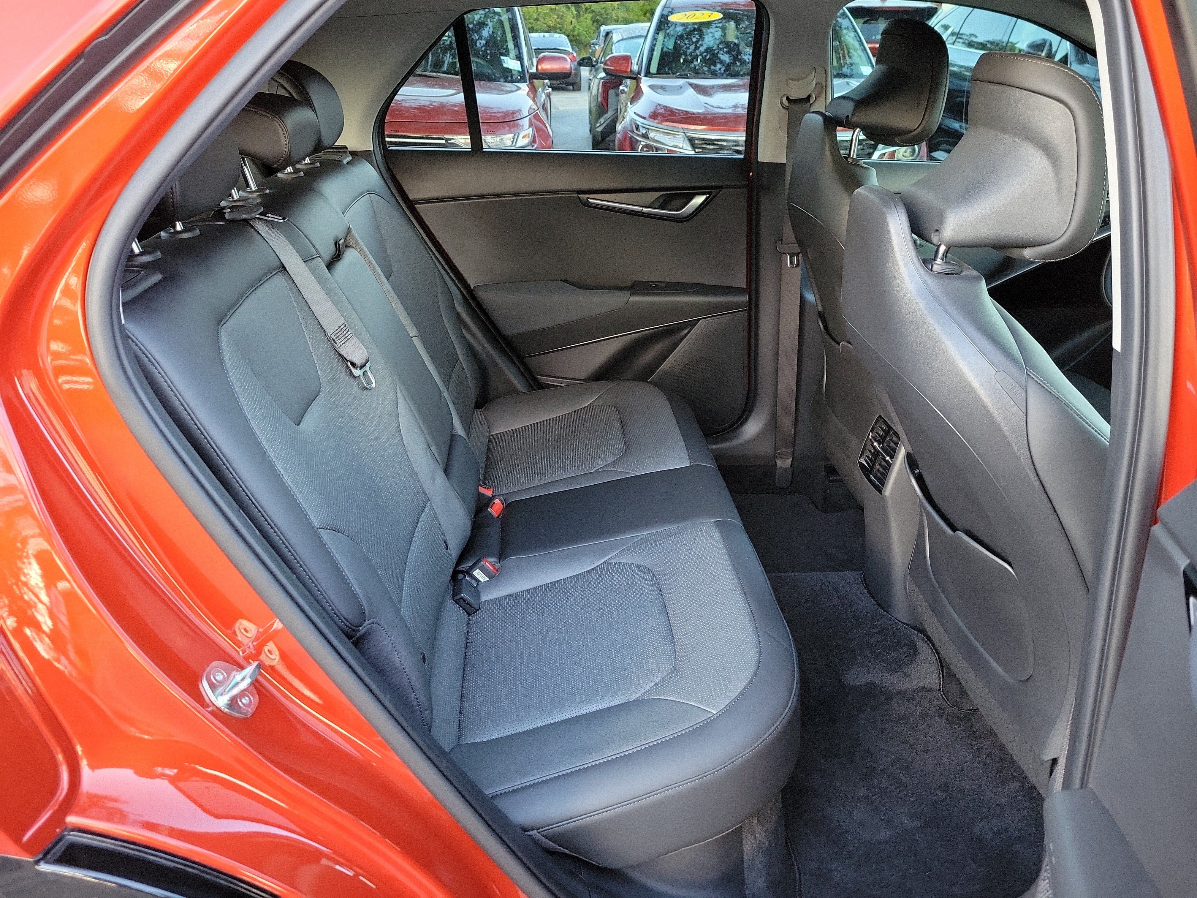 Certified 2023 Kia Niro FWD image 12