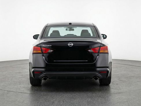 Used 2025 Nissan Altima 2.5 SV image 7
