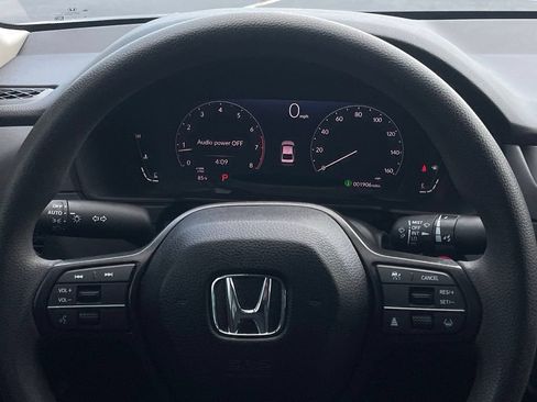 Used 2025 Honda Accord SE image 7