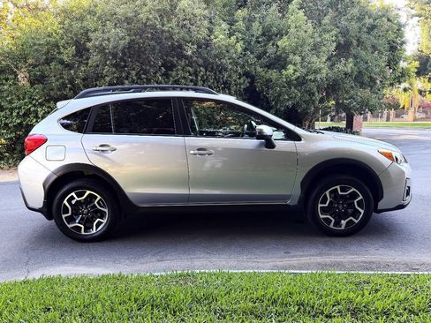Used 2016 Subaru Crosstrek 2.0i Limited AWD/4WD image 7