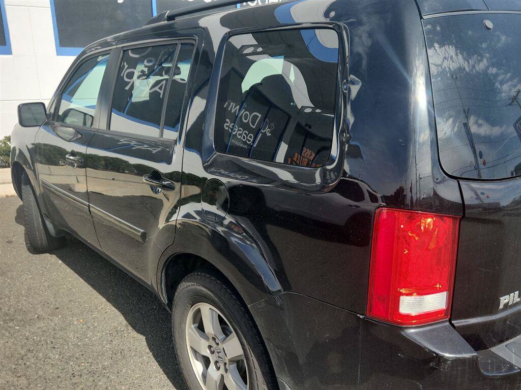 Used 2011 Honda Pilot EX-L image 2