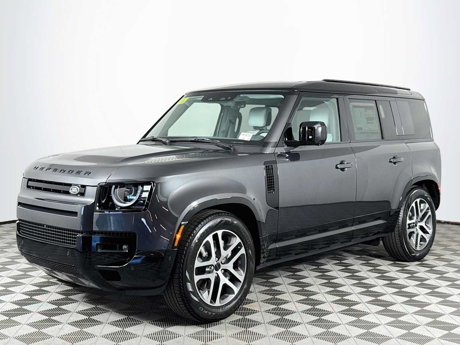 New 2026 Land Rover Defender 110 X-Dynamic SE AWD/4WD image 1