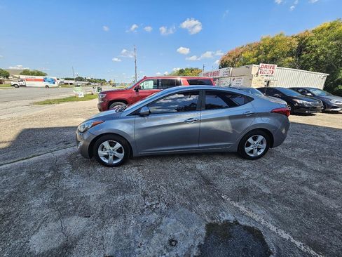 Used 2013 Hyundai Elantra GLS w/ Preferred Pkg FWD image 4