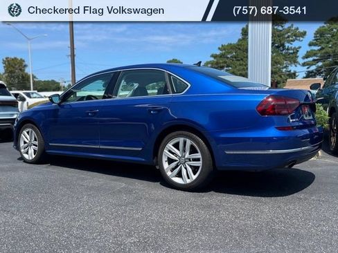 Used 2017 Volkswagen Passat 1.8T SEL Premium FWD image 6