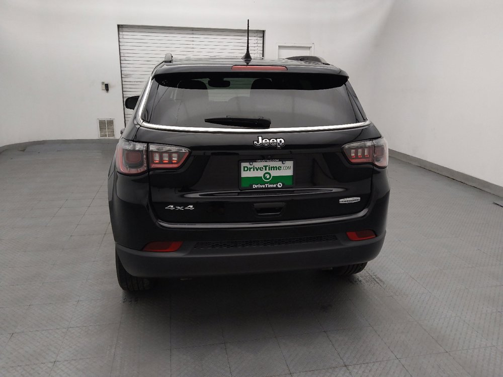 Used 2023 Jeep Compass Latitude w/ Convenience Group AWD/4WD image 6