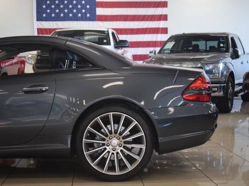 Used 2012 Mercedes-Benz SL 550 image 15