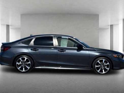 Used 2025 Honda Civic Sport image 3
