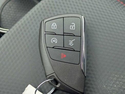 New 2026 Chevrolet Equinox RS w/ Convenience Package III FWD image 35