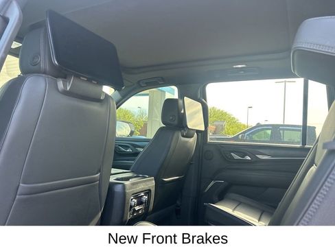 Used 2021 GMC Yukon XL Denali w/ Denali Premium Package AWD/4WD image 10