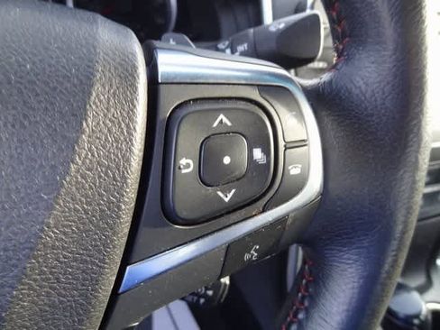 Used 2015 Toyota Camry SE image 11