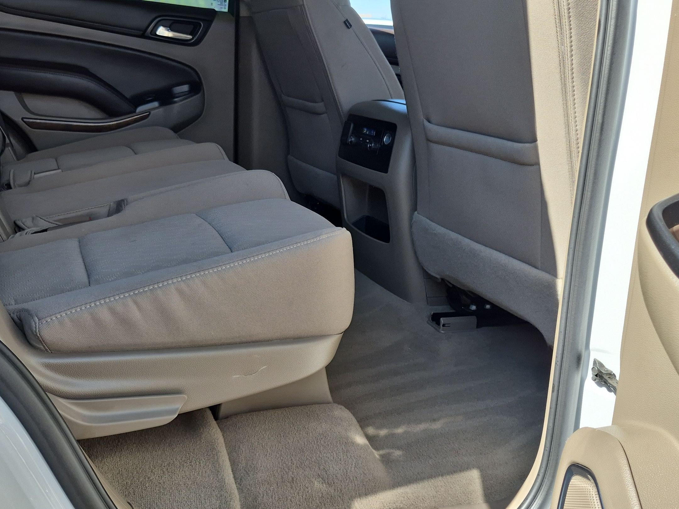 Used 2020 Chevrolet Tahoe LS w/ Enhanced Driver Alert Package AWD/4WD image 23