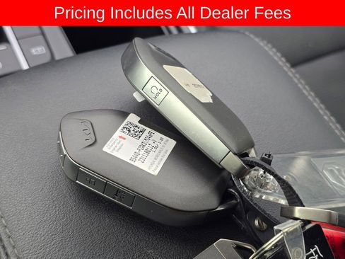 Used 2024 Kia Sorento S w/ Panoramic Sunroof Package AWD/4WD image 24