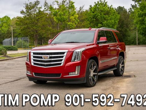 Used 2015 Cadillac Escalade Luxury image 2
