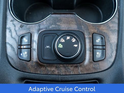 Used 2021 GMC Acadia Denali w/ Denali Ultimate Package image 27