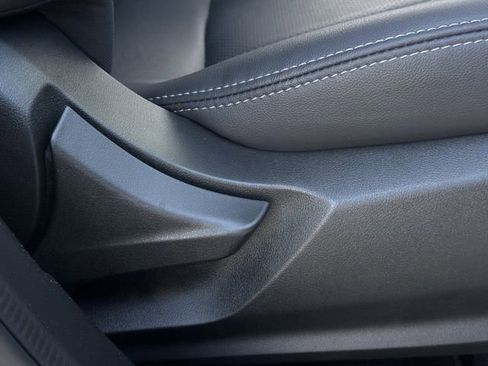 Used 2023 Subaru Forester Limited image 31