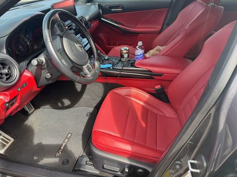 Used 2023 Lexus IS 500 RWD image 9