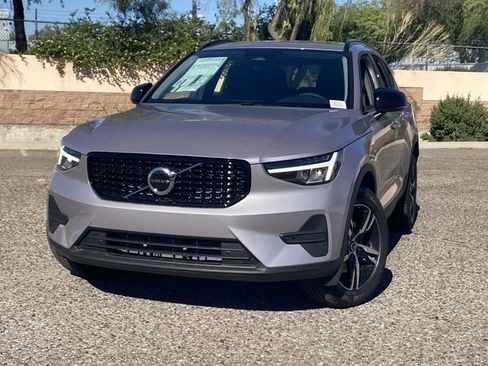 New 2026 Volvo XC40 B5 Core image 3