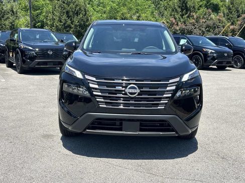 New 2026 Nissan Rogue SV AWD/4WD image 2