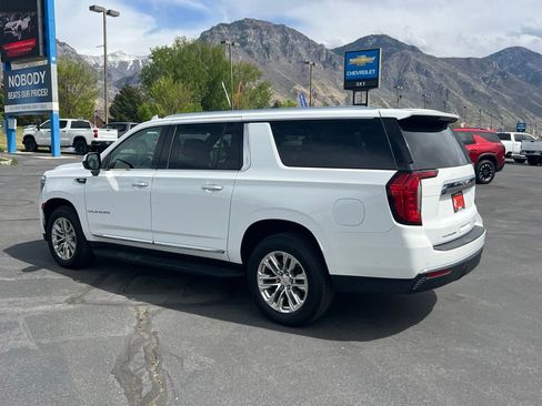 Used 2021 GMC Yukon XL SLT AWD/4WD image 14