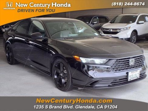 Used 2023 Honda Accord Sport image 3