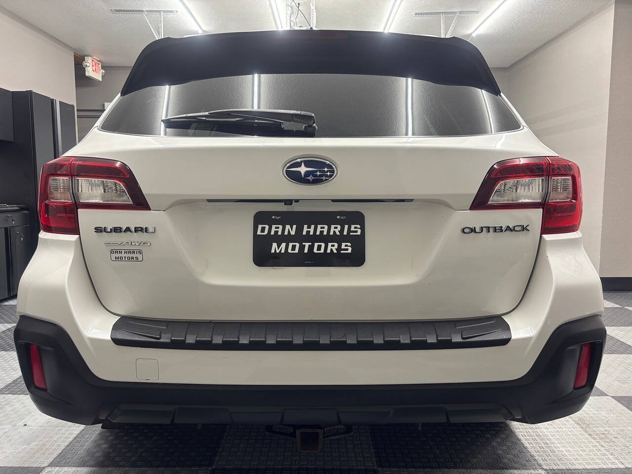 Used 2018 Subaru Outback 2.5i Premium w/ Popular Package #1 AWD/4WD image 9