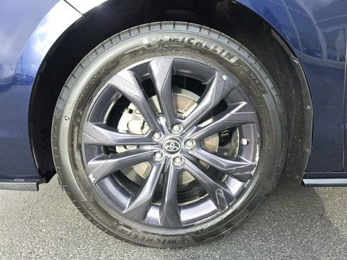 Used 2021 Toyota Sienna XSE image 10