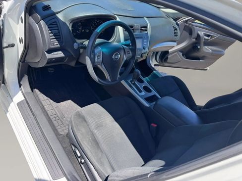 Used 2015 Nissan Altima 2.5 S w/ Special Edition Package FWD image 12