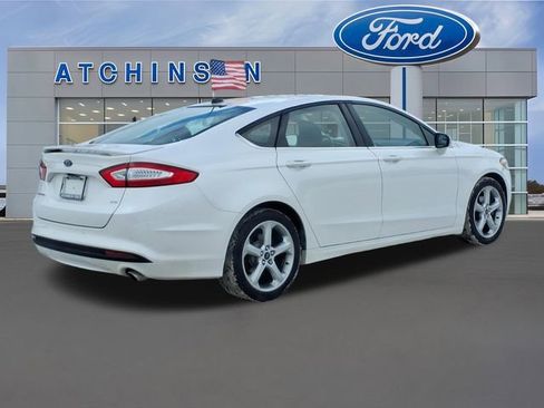 Used 2016 Ford Fusion SE image 5
