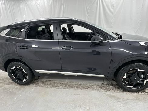 Used 2026 Kia Sportage EX image 2