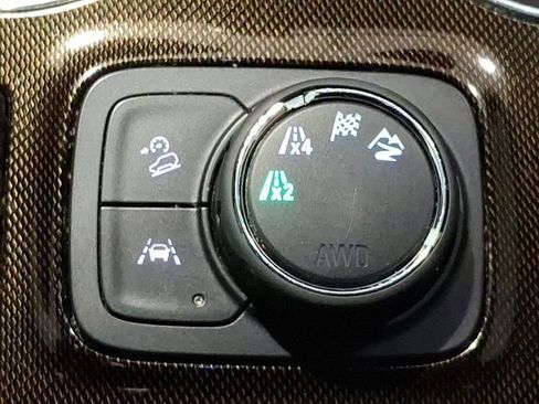 Used 2023 GMC Acadia AT4 w/ Preferred Package image 30