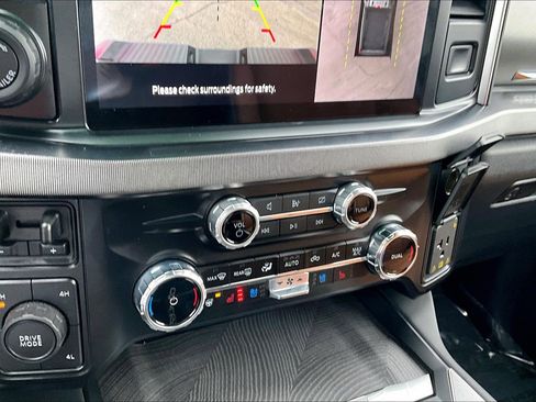 Used 2024 Ford F450 Platinum w/ FX4 Off-Road Package image 32