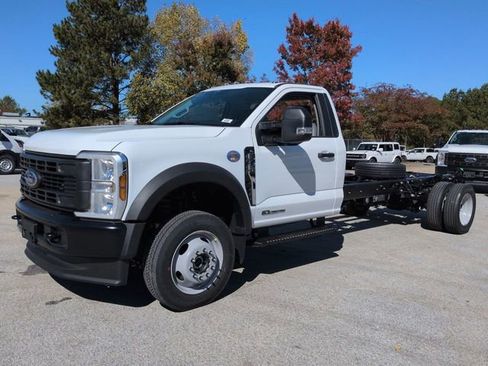 New 2026 Ford F550 XL image 7