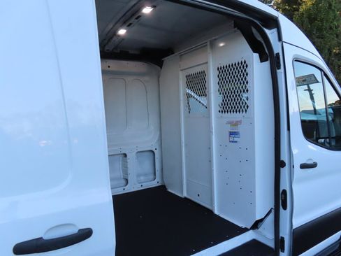 Used 2021 Ford Transit 250 Medium Roof AWD image 12