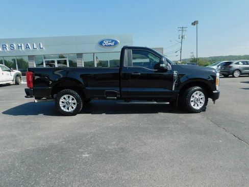 Used 2023 Ford F250 XL image 9