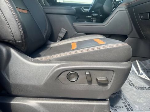 Used 2023 GMC Sierra 1500 AT4 w/ Technology Package AWD/4WD image 37