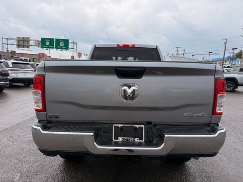 Used 2024 RAM 2500 Tradesman w/ Chrome Appearance Group image 5