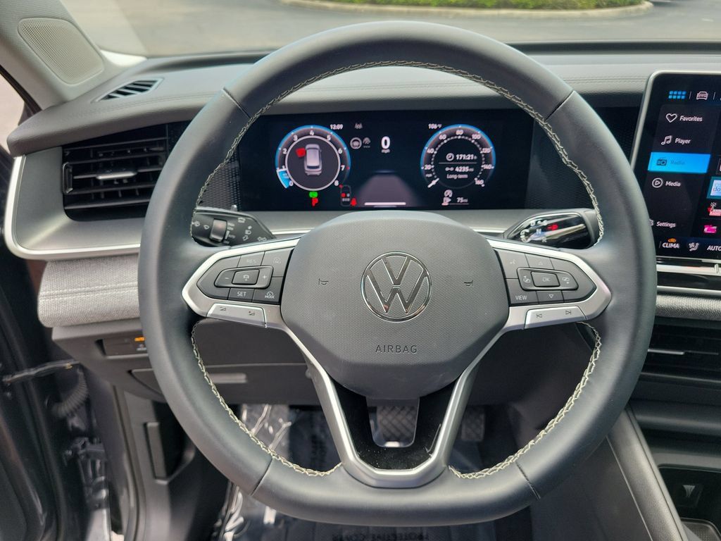 Certified 2026 Volkswagen Tiguan S FWD image 23