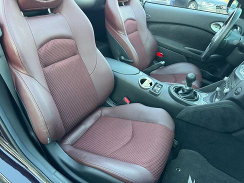 Used 2014 Nissan 370Z Touring w/ Sport Package RWD image 29