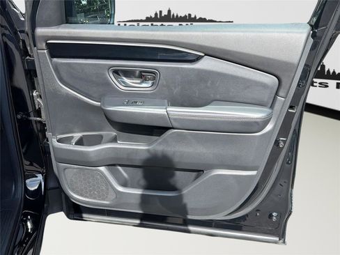 Used 2025 Honda Pilot EX-L image 34