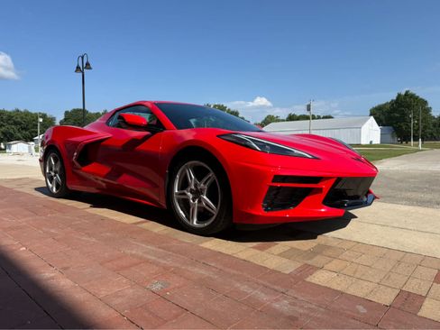 Used 2025 Chevrolet Corvette Stingray Convertible w/ 1LT RWD image 6