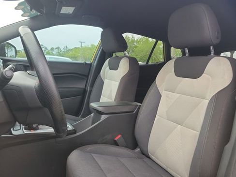 Certified 2024 Chevrolet Trax RS w/ Driver Confidence Package image 15