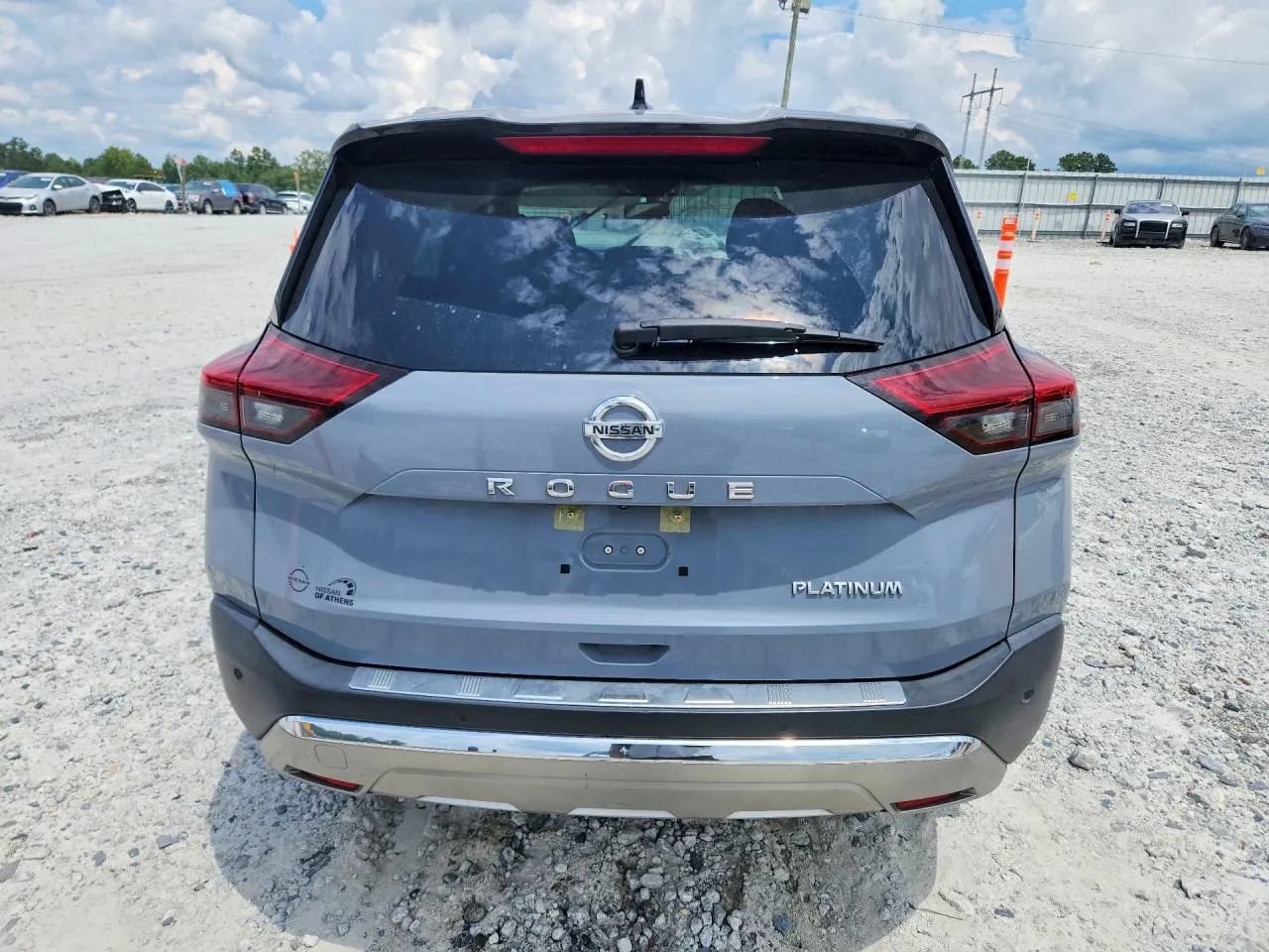 Used 2021 Nissan Rogue Platinum FWD image 6