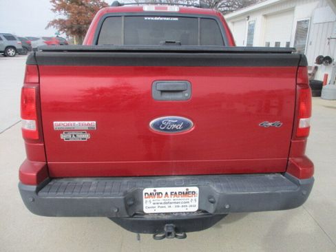 Used 2010 Ford Explorer Sport Trac XLT image 5