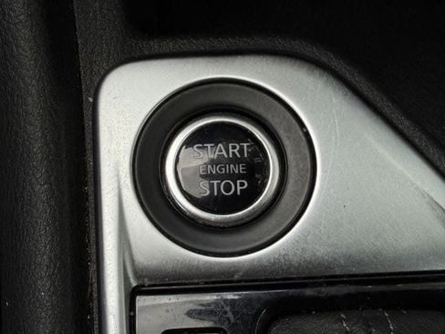 Used 2024 Nissan Sentra SV FWD image 20