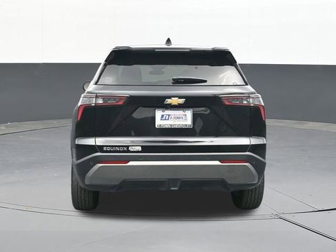 Used 2025 Chevrolet Equinox LT FWD image 11