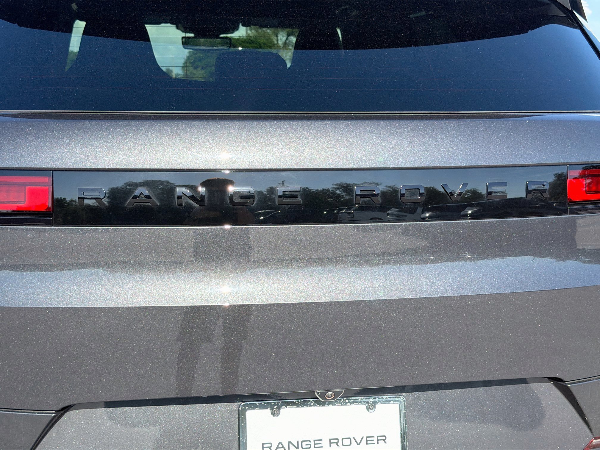 New 2027 Land Rover Range Rover Sport SV AWD/4WD image 11