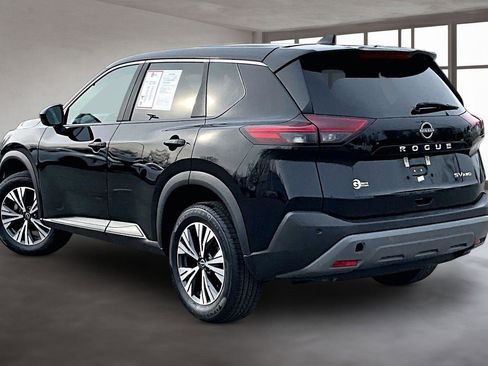 Used 2023 Nissan Rogue SV image 14