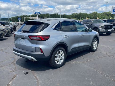 Used 2023 Ford Escape Active w/ Tech Pack #2 AWD/4WD image 5