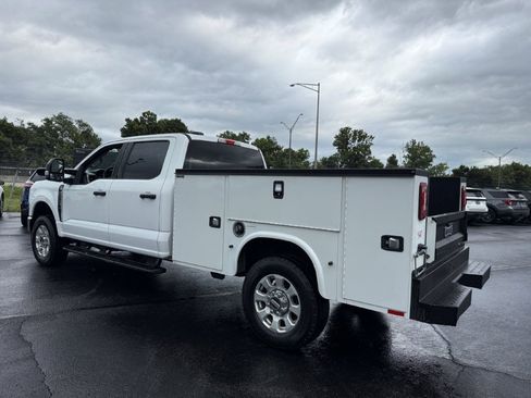 Used 2024 Ford F250 XLT AWD/4WD image 5