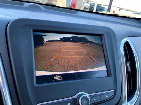 Certified 2021 Chevrolet Equinox LS w/ LS Convenience Package image 25